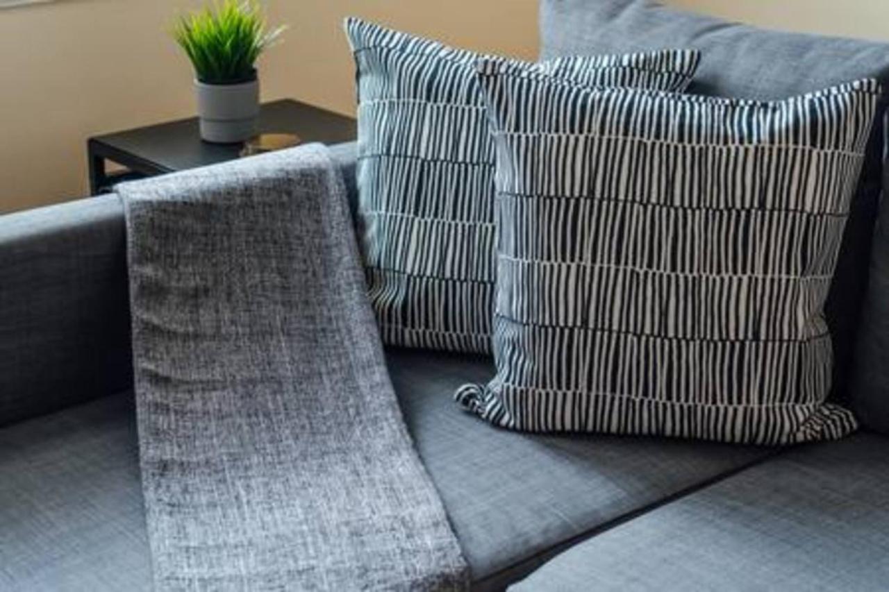 Cozy & Stylish 2Br Apt Near O'Hare Int'L Airport - Central Cozy Dunning Ngoại thất bức ảnh